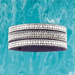 Paparazzi Fashion Fanatic Bracelet in Blue or Purple